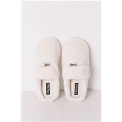 Zapatillas casa mercedita pelo blancas