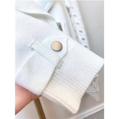 Женский летний бомбер с ажурными рукавами