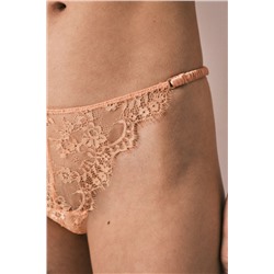 Braga brasileña tira encaje naranja