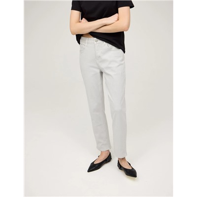 Серые базовые джинсы зауженные