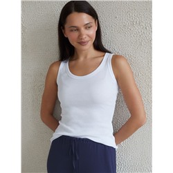 Топ с круглым вырезом из фактурного трикотажа в рубчик