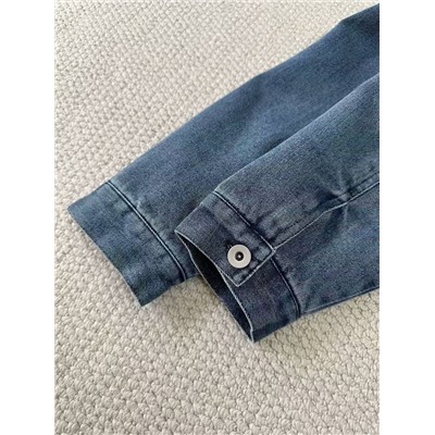 Демисезонная джинсовая куртка бомбер с капюшоном  Mi*u Mi*u  Унисекс модель