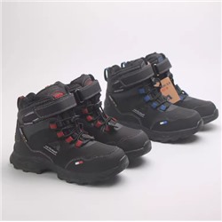 Зимние ботинки