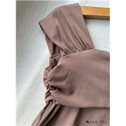 Женский трикотажный топ с ассиметричным плечом  Urba*n Revivo