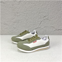 Женские спортивные кроссовки