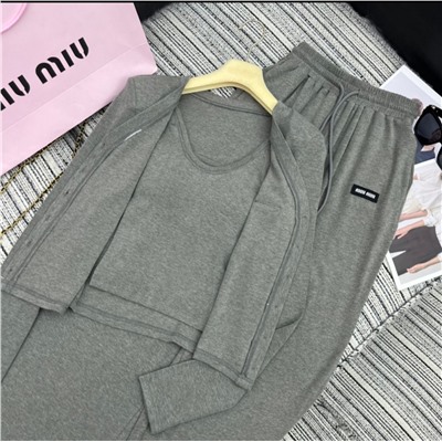 Распродажа  костюм тройка