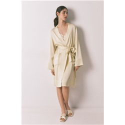 Bata corta satén amarilla