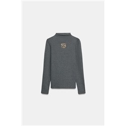 HIGH NECK T-SHIRT WITH BROOCH