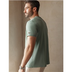 Футболка из премиального хлопка с авторским принтом