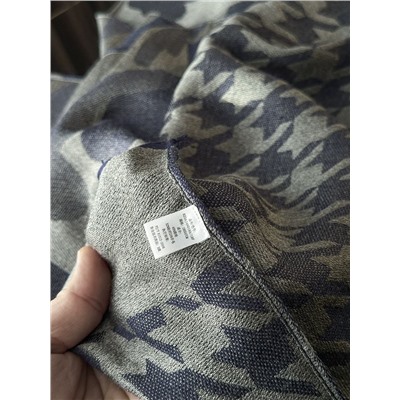 Шерстяной шарф унисекс, этикетки надрезаны