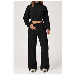 Женский спортивный костюм