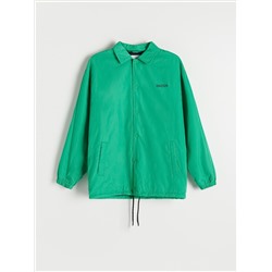 Jacke mit Druckknopfverschluss