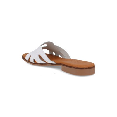 3000 - BDA
                SANDALIAS PLANAS