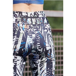 Капри Beck цвета экрю и темно-синего цвета