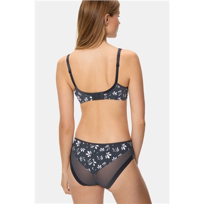 Braga clásica Generous de suave microfibra y detalles en malla