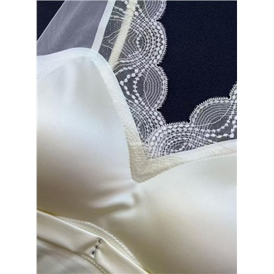 Роскошный кружевной топ  ЛА ПЕРЛ*А