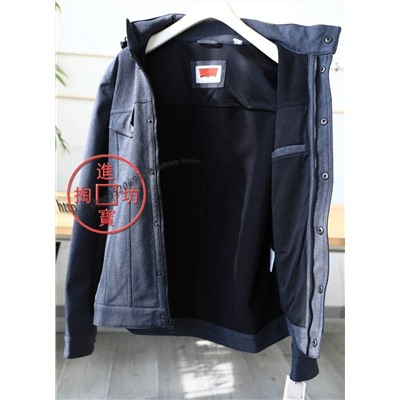 Мужская куртка с капюшоном ЛЕВАЙ*С