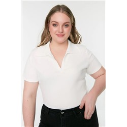 Trendyol Curve Beyaz Polo Yaka Vücuda Oturan Fitilli Örme Bluz TBBSS22BZ0750