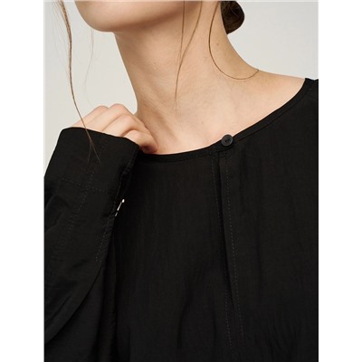 Черная блузка «Паук» с кольцом на рукаве