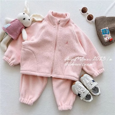 Плюшевый костюм для малышей