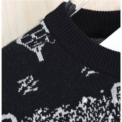 Мужской свитер КАР*Л 😎