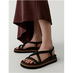 Римские сандали с перекрестными ремешками