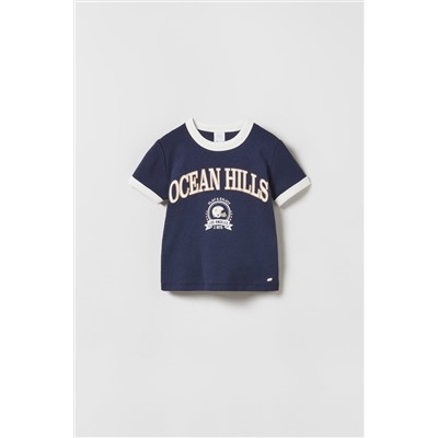 CAMISETA VARSITY EMBOSSED