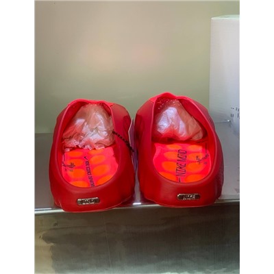 Самые популярный запрос последних пары месяцев -   шлепки НАЙ*К (3 цвета)