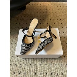 Женские босоножки с острым носом  ДИО*Р