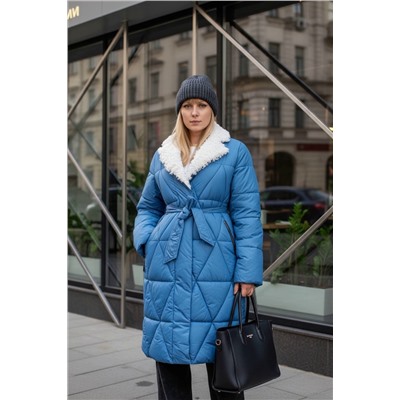 Стеганое пальто с меховой отделкой арт. 2818