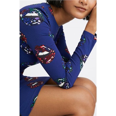 Vestido corto slim labios