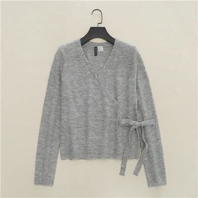 Женская кофта с завязками  из нежного трикотажа  ЗАР*А