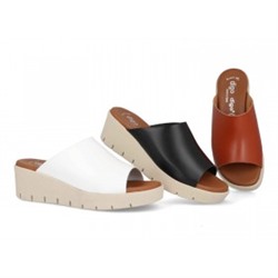 3150 - DIGO DIGO
                SANDALIAS DE CUÑA