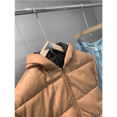 Женская жилетка из эко кожи  Cortefiel*d