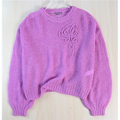 Мягкий и уютный вязаный свитер из ангольской шерстяной смеси