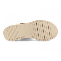 239 - BDA
                SANDALIAS DE CUÑA