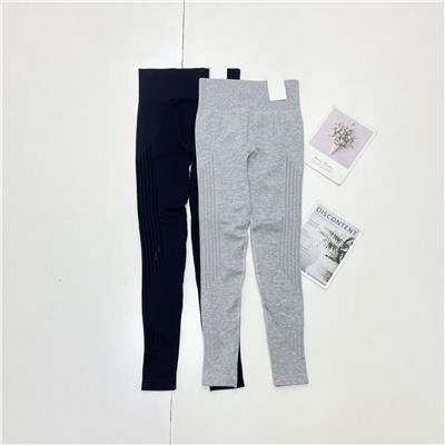 Женские спортивные леггинсы с перфорацией