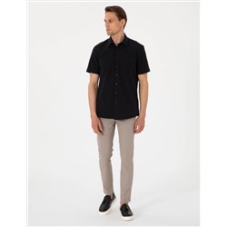Siyah Basic Regular Fit Kısa Kollu Cepli Gömlek