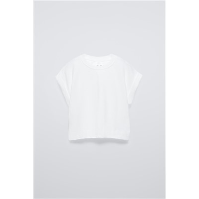 T-SHIRT WITH TURN-UP SLEEVES