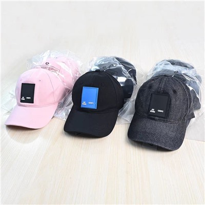 Женская бейсболка  Kar*l Lagerfel*d