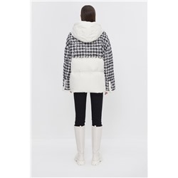 Anorak con capucha Negro y blanco