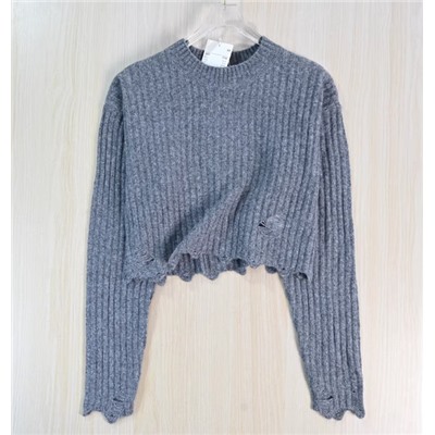 Свитер с нишевым дизайном