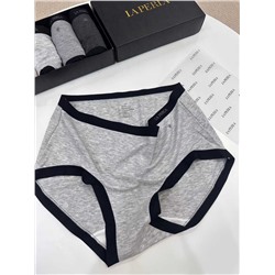Набор женских  трусов  LA PERL*A