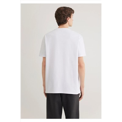Mavi Cep Detaylı Beyaz Basic Tişört Loose Fit / Bol Rahat Kesim 066248-620
