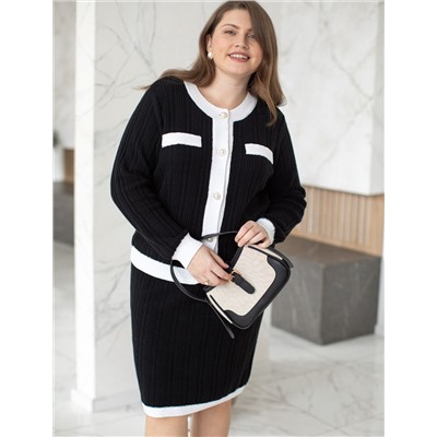 Жакет фактурной вязки с золотистыми пуговицами