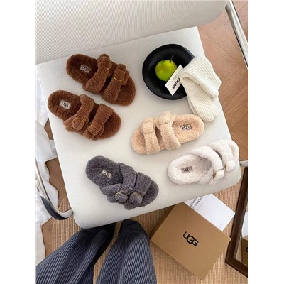 Милые тапочки  УГ*Г с пряжкой