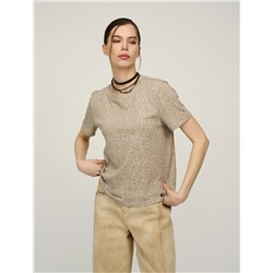 Бежевая футболка