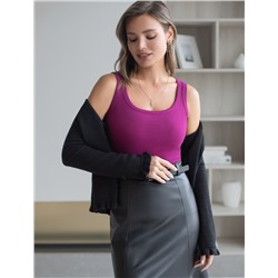 Топ из трикотажа в широкий рубчик