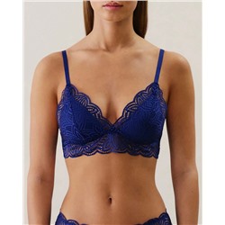 Sujetador triangular push-up de encaje