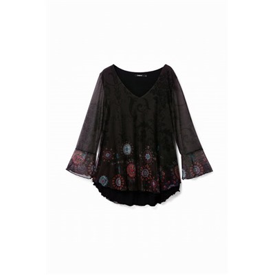 Camiseta multicapas avolantada